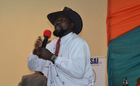 Ndagijimana Yuvenari umwe mu bakomoka mu muryango wa Rukara avuga ko ubuyobozi bwabafasha gusigasira amateka ya Rukara kugira ngo atazibagirana.