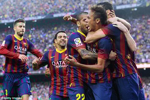 Neymar yishimana na bagenzi be nyuma y