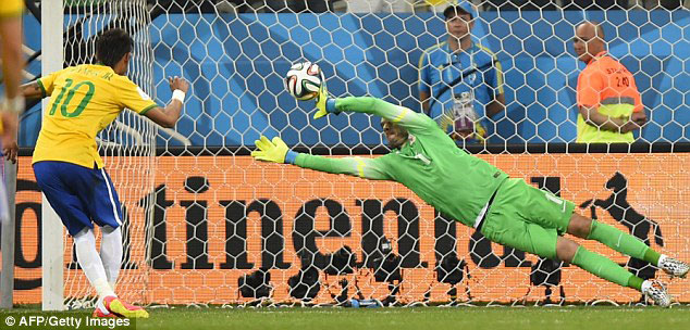 Neymer kandi yinjije na penaliti ku munota wa 71.