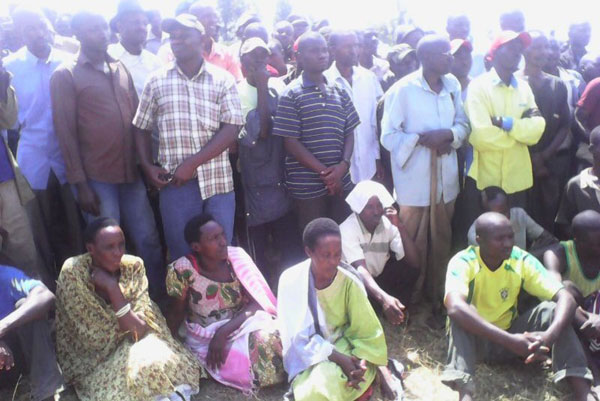 Abaturage bari benshi bitabiriye icyo gikorwa./Foto: Sebasaza G. Emmanuel