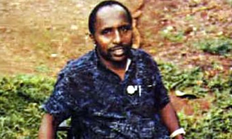 Ni uyu Pascal Simbikangwa, inkiko zari zakatiye gufungwa imyaka 25 kubera uruhare yagize muri Jenoside yakorewe Abatutsi. Yamaze kujuririra icyo gihano.