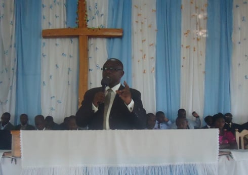 Umuvugizi wa ADPER mu Rwanda, Pasitori Sibomana Jean, arasaba abayoboke biryo torero kwiyubakira igihugu.
