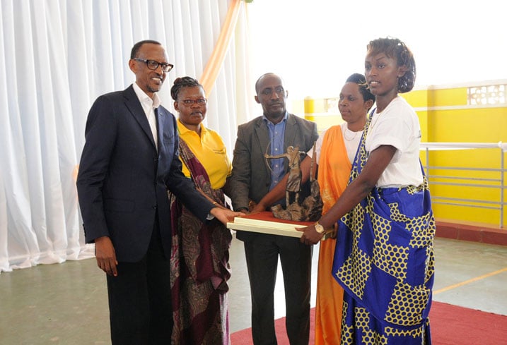 Perezida Kagame yahawe igihembo n'ababyeyi b'u Rwanda, kuko yayoboye urugamba rwo kubohora Igihugu.