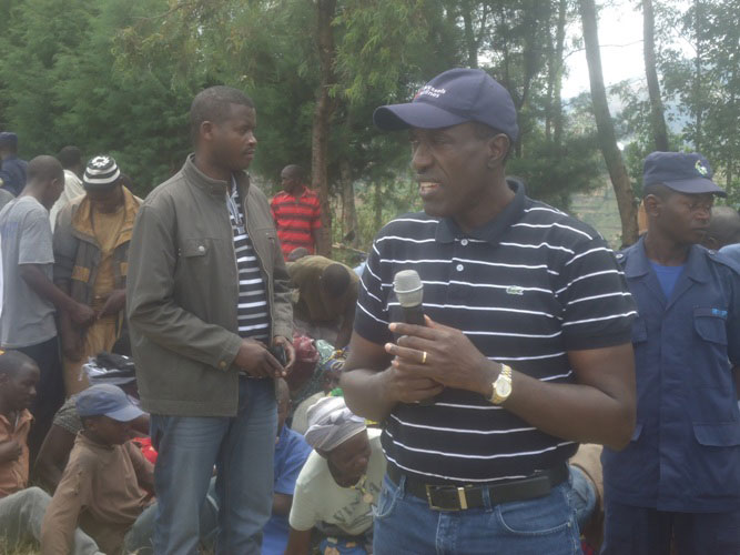 Perezida wa Sena yasabye abaturage kwitabira gahunda za Leta.
