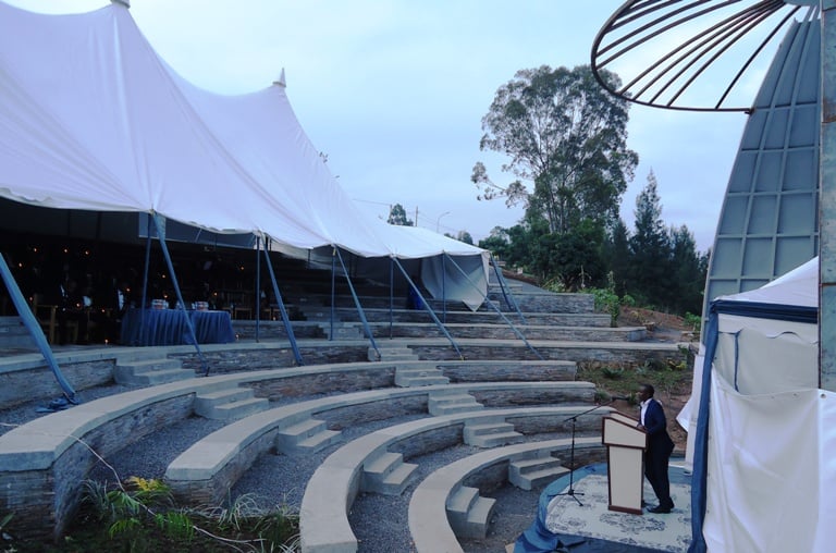 Amphitheatre yo ku Gisozi yatangiye kwibukirwamo.