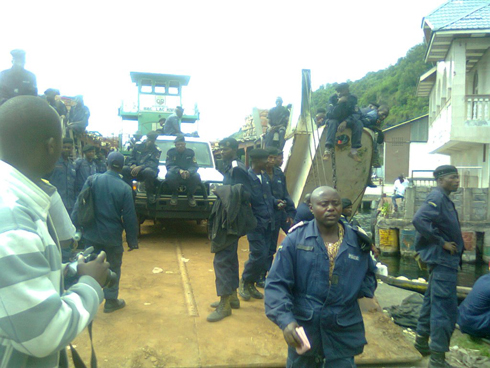 Abapolisi baje gucunga umutekano muri Goma taliki 31/11/2012.