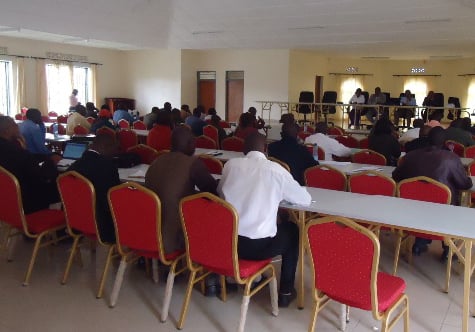 Bamwe mu bari bitabiriye ibiganiro nyunguranabitekerezo ku miyoborere myiza.