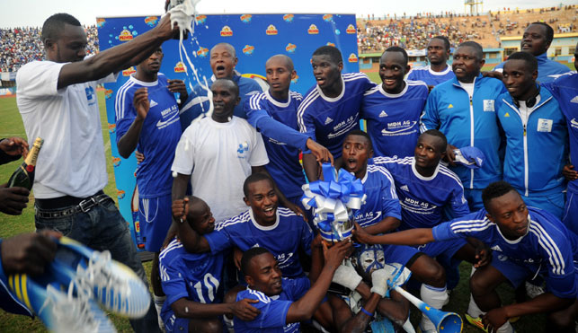 Rayon Sport yatwaye igikombe cya shampiyona giheruka niyo izahagararira u Rwanda muri CECAFA Kagame Cup uyu mwaka.