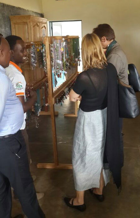 Aha minisitiri Kirsten yerekwaga umushinga w'ubukorikori wakozwe ku nkunga y'igihugu cy'Ubudage.