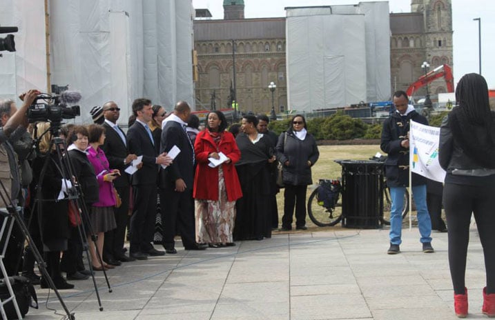 Na Ottawa muri Canada bakoze imihango yo kwibuka Jenoside yakorewe Abatutsi, bibuka abayiguyemo banahumuriza abayirokotse.