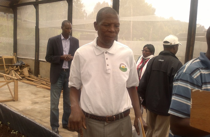 Semarembo asaba ko amabanki yakorohereza abahinzi kubona inguzanyo kugira ngo bateze imbere ubuhinzi bwabo.