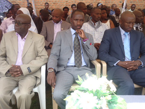 Senateri Kalimba Zephrin, Depite Renzaho Giovani n'Umuyobozi w'akarere ka Nyamasheke Habyarimana Jean Baptiste.