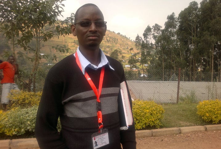 Setaha Benjamin, umukozi wa “Save The Children” avuga ko umwana utangiye kwiga hakiri kare adashobora guta ishuri.
