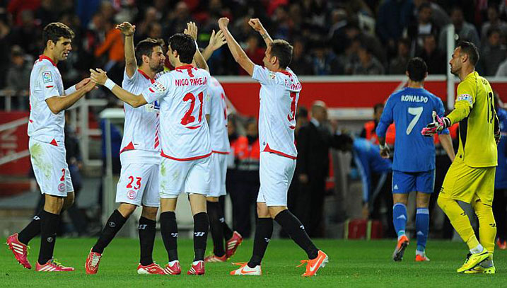 Sevilla yishimiye cyane insinzi yabonye imbere y'ikipe ya Real Madrid.