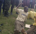Ngo intoki ze ebyiri zizi gukora mu mufuka nyirawo ntarabukwe.