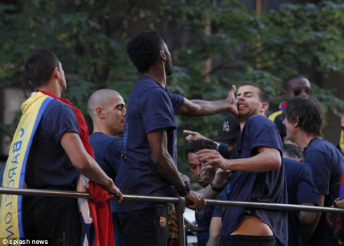Song yakubise Pique urushyi.