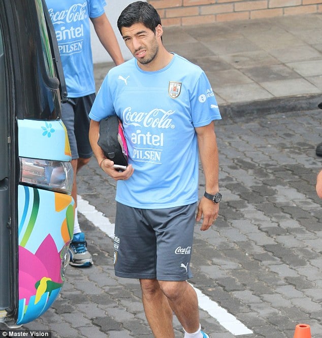 Suarez ushakwa cyane na FC Barcelone ndetse na Real Madrid, yahise yitahira muri Uruguay.