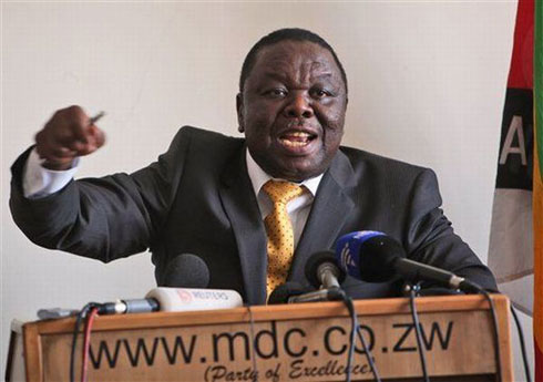 Morgan Tsvangirai ahanganye na Mugabe mu matora y'umukuru w'igihugu.