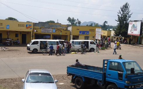 Twegerane zitwara abagenzi mu muhanda Musanze-Cyanika ziratendeka kuko abagenzi baba ari benshi.