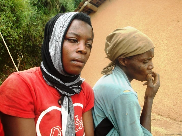 Umukobwa ababajwe n