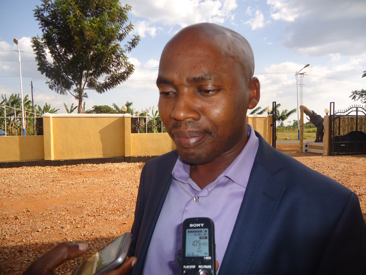 Umunyamabanga nshingwabikorwa w'akarere ka Kayonza avuga ko akarere kahisemo kongera ibikorwaremezo nka bumwe mu buryo bwo gushaka ahazava imisoro akarere kinjiza.
