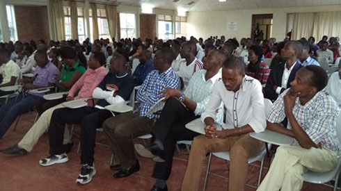Umuryango w'abakorerabushake mu Rwanda ugizwe ahanini n'urubyiruko rwiga mu makaminuza yose y'u Rwanda rugera ku bihumbi bine.