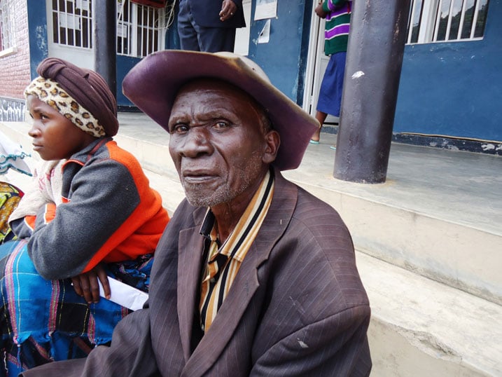 Umusaza Ntebanye ukomoka mu Rwankeri, avuga ko yari yayobewe neza aho Komini Nkuri yari yubatse ubu hari akarere ka Nyabihu kuko ngo yahasize amazu make cyane none ubu hateye imbere mu buryo butangaje.