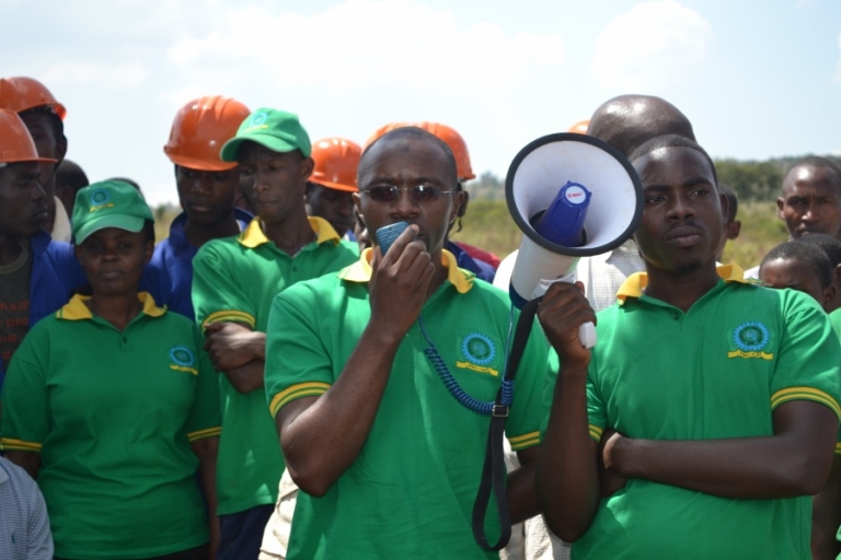Umuyobozi w'agateganyo wa IPRC EAST ashishikariza abaturage ba Kayonza kugana amashuri y'imyuga.