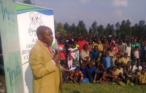 Umuyobozi w'akarere ka Burera avuga ko kampamye yo gukangurira urubyiruko kwirinda SIDA izakomeza kugeza mu tugari ndetse no mu midugudu.