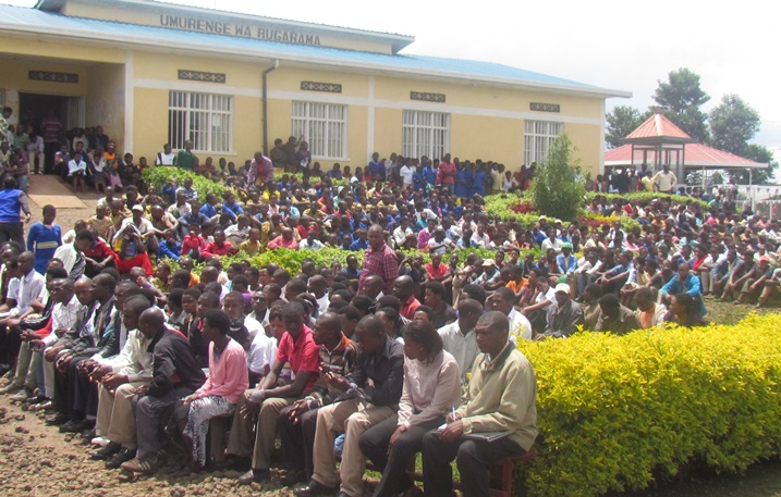 Urubyiruko rutandukanye rwo mu karere ka Burera rwizeza ko nta Jenoside izongera kubaho mu Rwanda.