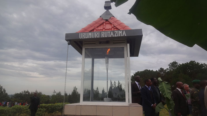Nyuma y'uko akarere ka Kihere kakiriye urumuri rutazima, rwashyizwe ahabugenewe.