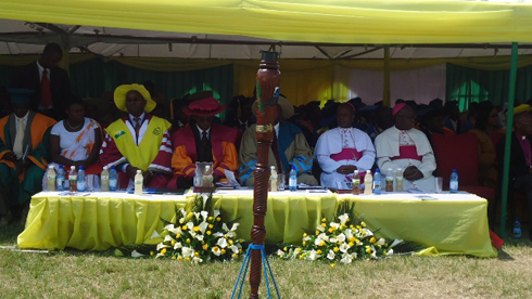 Uwo muhango witabiriwe n'abantu batandukanye barimo abayobozi mu nzego za Leta ndetse n'abihaye Imana.