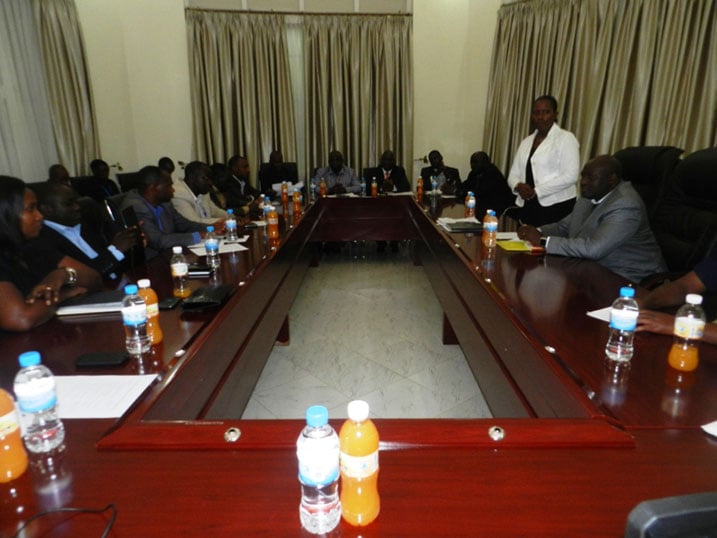 Uyu muhango wabereye imbere y'abadepite ba Trans Nzoia County Assembly ndetse n'abayobozi b'uturere tw'Intara y'Iburasirazuba.
