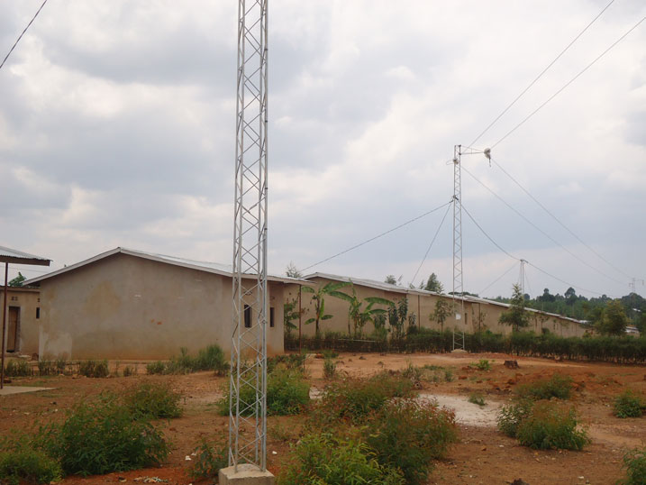 Uyu ni wo mudugudu wa Kiyovu abasigajwe inyuma n'amateka batujwemo na leta ariko bananiwe no kwishyura amashanyarazi bagasaba leta ko iyabishyurira ku buryo bacana udutadoba.