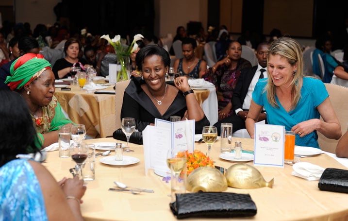Perezida wa Komisiyo ya Afurika yunze ubumwe Mrs Nkosazana Zum, Mme Jeannette Kagame na Perezida wa WIP Ms Silvana Koch-Melhrin.