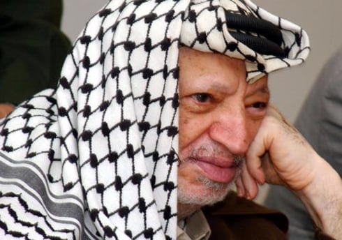 Abanye-Palestine baracyatsimbaraye bemeza ko Yasser Arafat yarozwe n