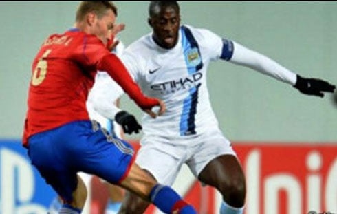 Yaya Toure umwe mu bari bazonze CSKA Moscou akagira n'uruhare mu gutuma Manchester City iyitsinda ibitego 2-1.