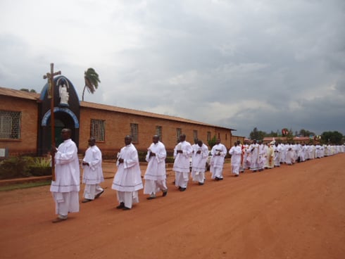 Yubile yitabiriwe n'abapadiri ndetse n'abasenyeri bo mu Rwanda, hamwe n'abaturutse hanze yarwo barimo intumwa ya Papa.