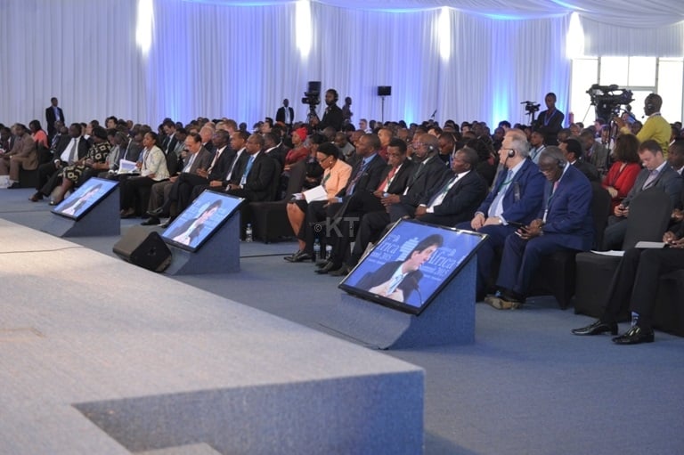 Iyi nama yateguranywe ubuhanga bugezwe ku isi uyu munsi.