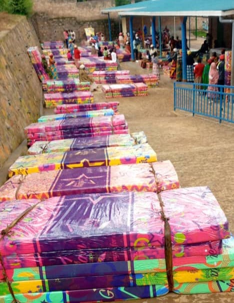 Buri muryango wahawe matola nibura 4