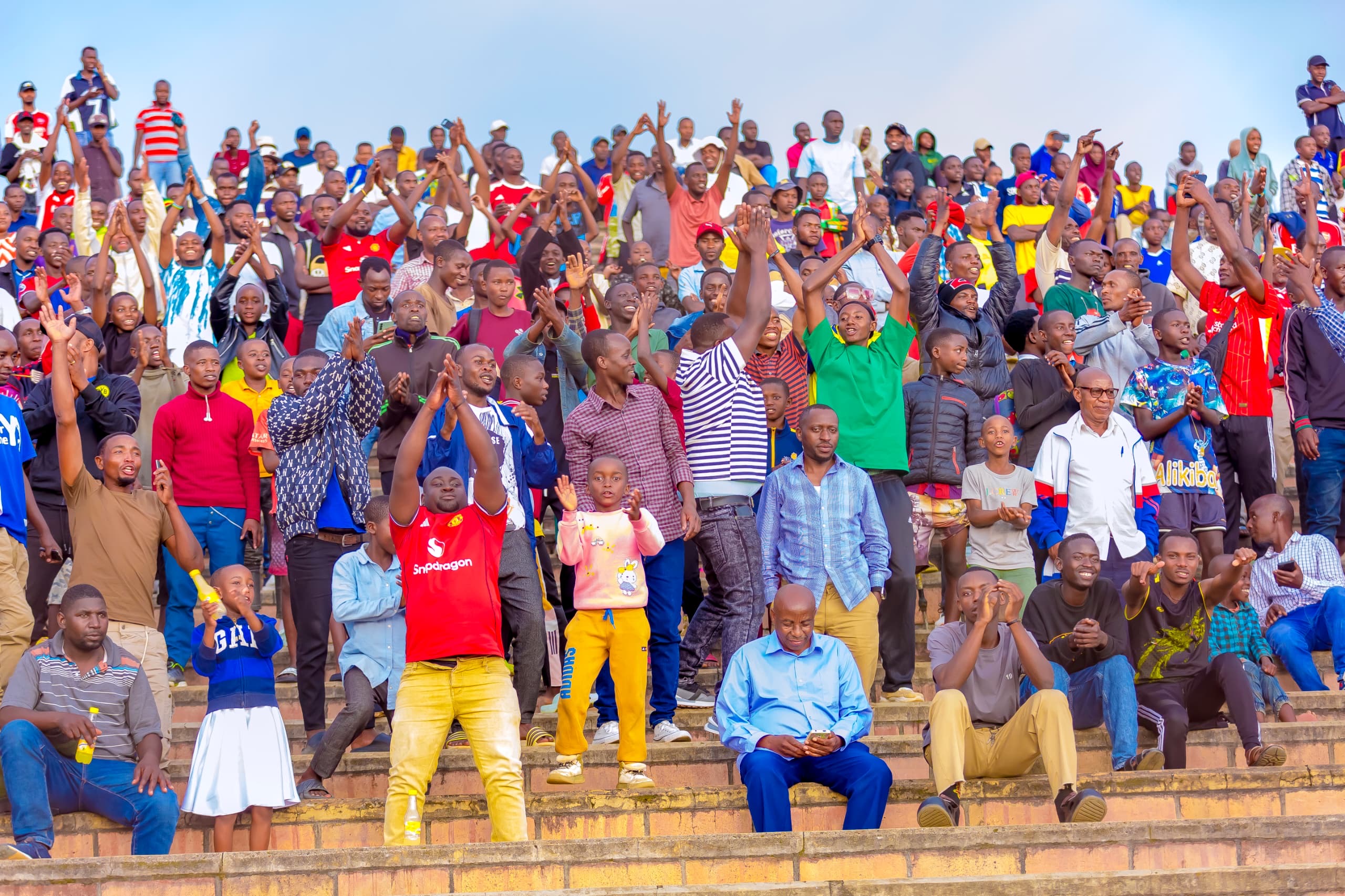Abafana bari benshi kuri stade ya Muhanga