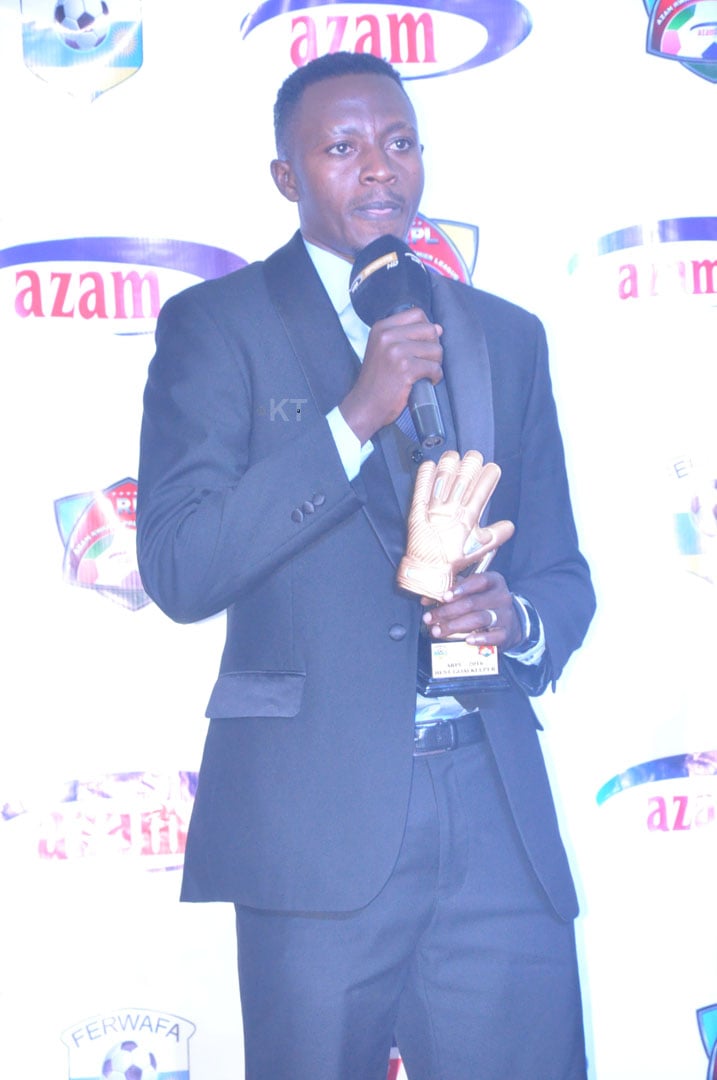 Bakame wa Rayon Sports ati "banyezamu bagenzi banjye nimureba nabi n'umwaka utaha nzagitwara"