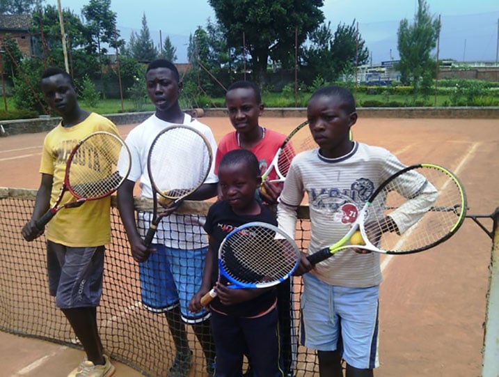 Aba bana bakina Tennis bemeza ko ari umukino w'abakire.