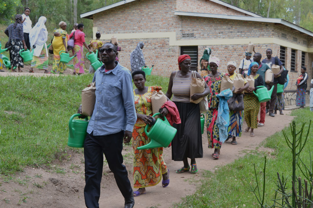 Aba baturage bose biyemeje gukora cyane kugira ngo babashe kugira uruhare mu kwesa imihigo