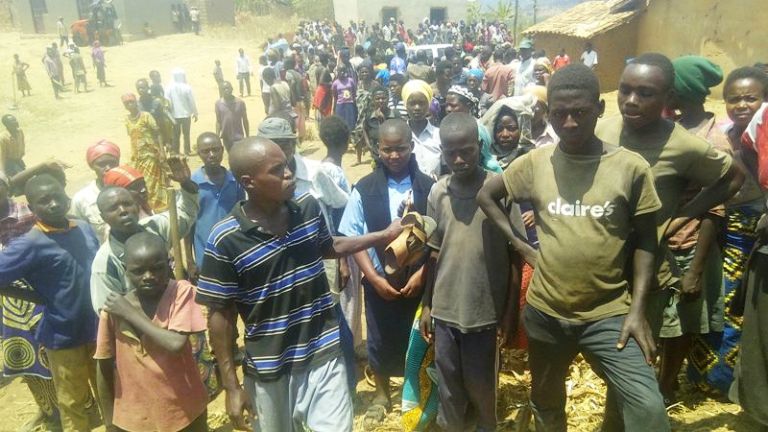 Aba bigaragambije barishyuza amafaranga y'amezi atatu