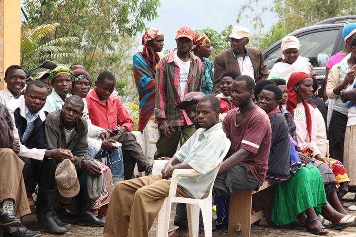 Aba ni bamwe mu bambuwe, bari bazindukiye ku karere gusaba kwishyurizwa.