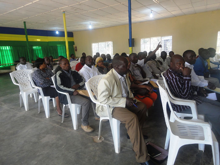 Abacuruzi bahagarariye abandi mu nama itegura itorero ry