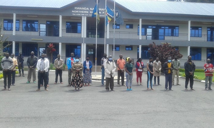 Abacuruzi 20 bari mu maboko ya Police nyuma yo gufatanwa ibicuruzwa bya magendu n