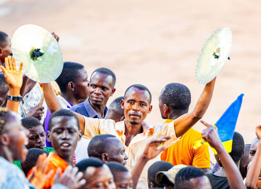 Abafana bari benshi cyane dore bageze aho bakinjirira ubuntu