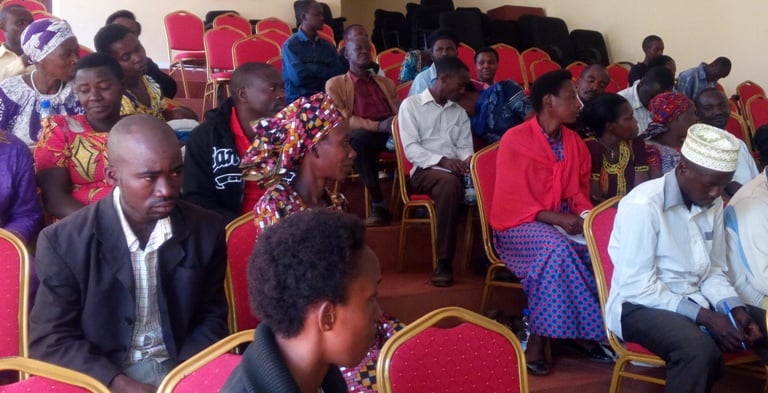 Aba bafashamyumvire bo mu Karere ka Gisagara basaba ko abatera inda abana bato bashakishwa bagahanwa byihanukiriye